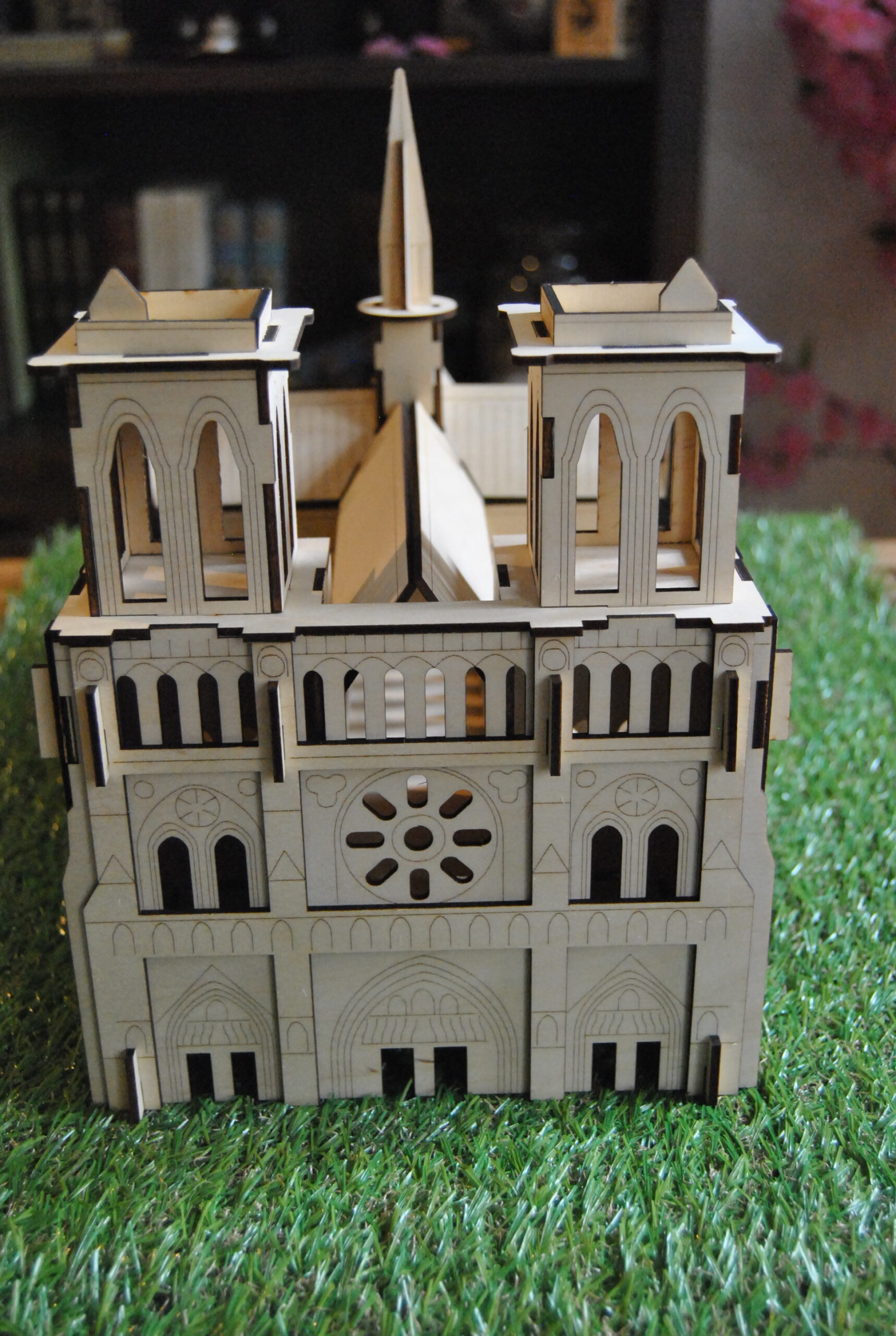Notre dame de paris facade